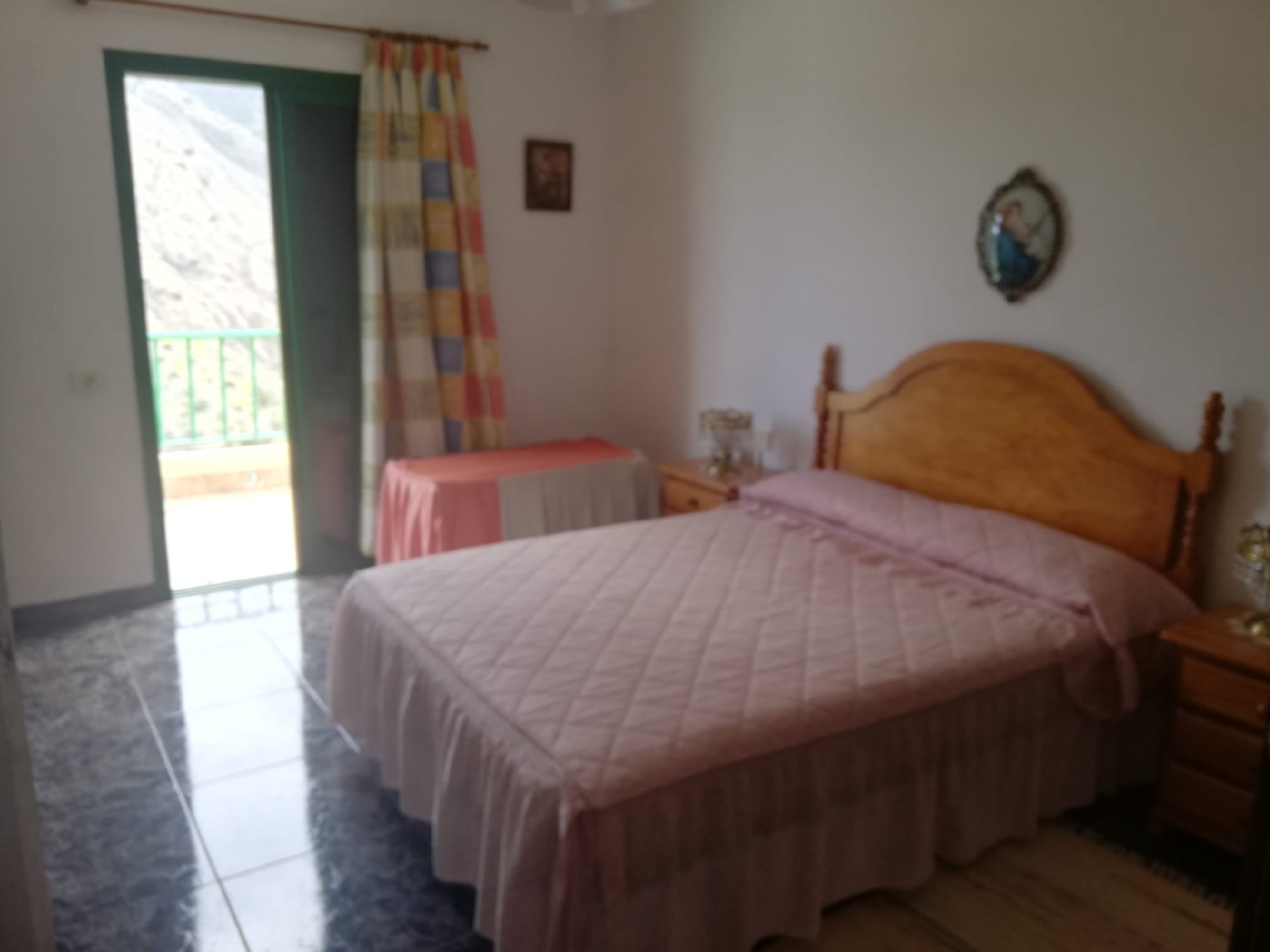 VENTA DE CASA Y SOLAR EN ZONA LOMO DE SAN PEDRO. HERMIGUA. LA GOMERA.