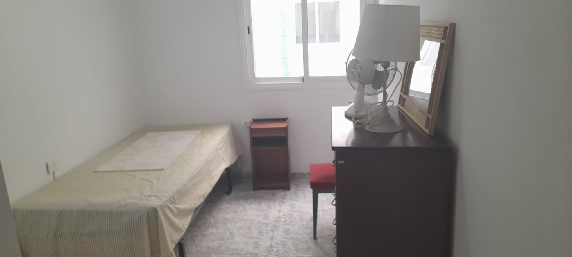 EXCELENTE PISO EN ZONA RAMBLAS. CALLE RAMBLA PULIDO. DISTRITO CENTRO-IFARA