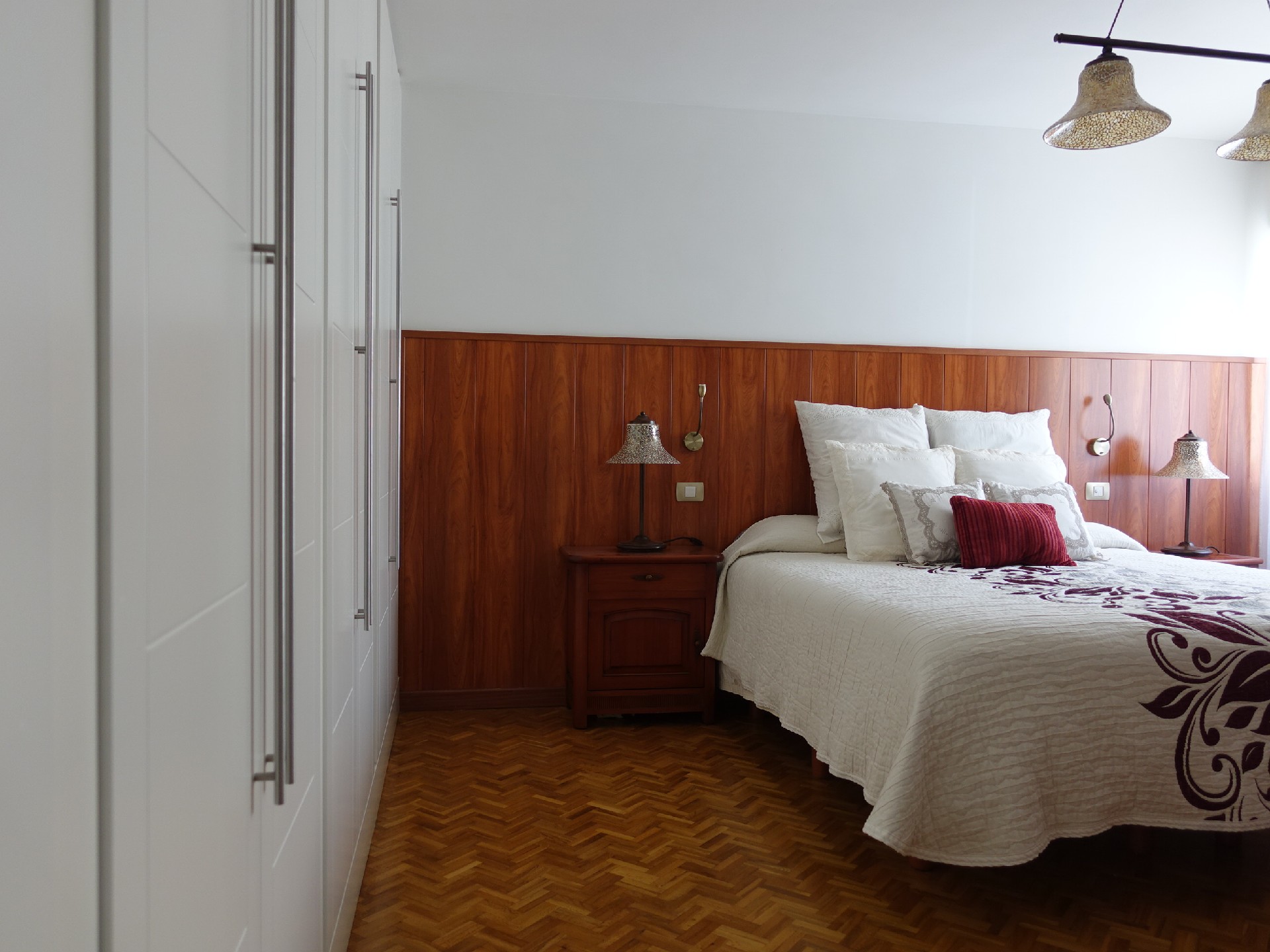 EXPECTACULAR PISO EN ZONA MENCEY. C/ FRANCISCO GUERRERO CAZORLA. DISTRITO CENTRO-IFARA