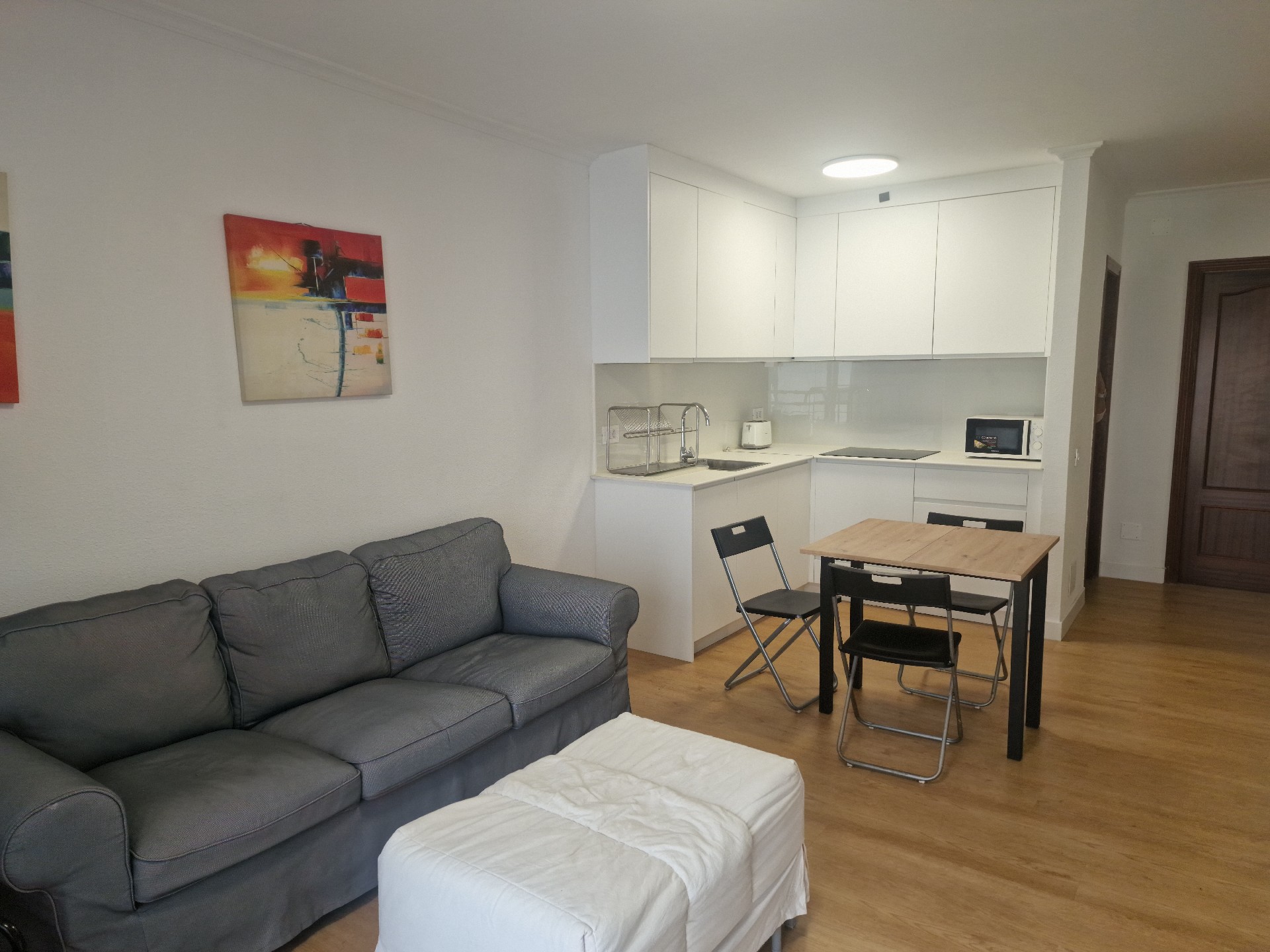 PISO CÉNTRICO. SANTA CRUZ