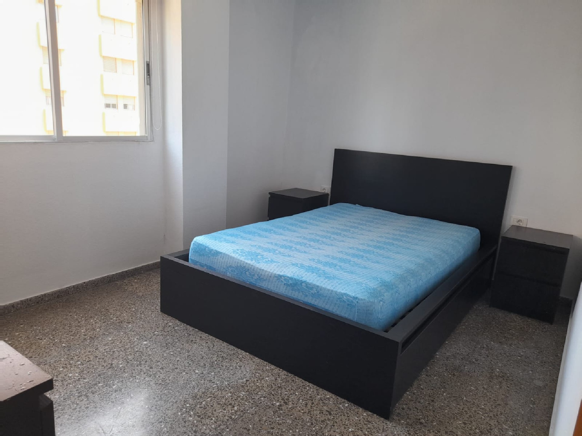 EXCELENTE PISO SITO EN ZONA LA SALLE MUY CERCA PABELLON DEPORTES Y DEL ESTADIO C.D. TENERIFE.