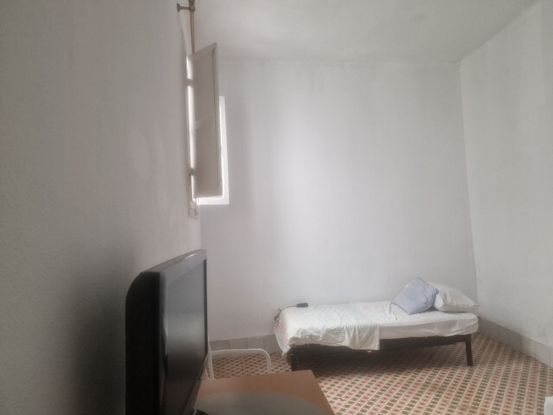 PISO ANTIGUO A 30 METROS DE PLAZA WEYLER