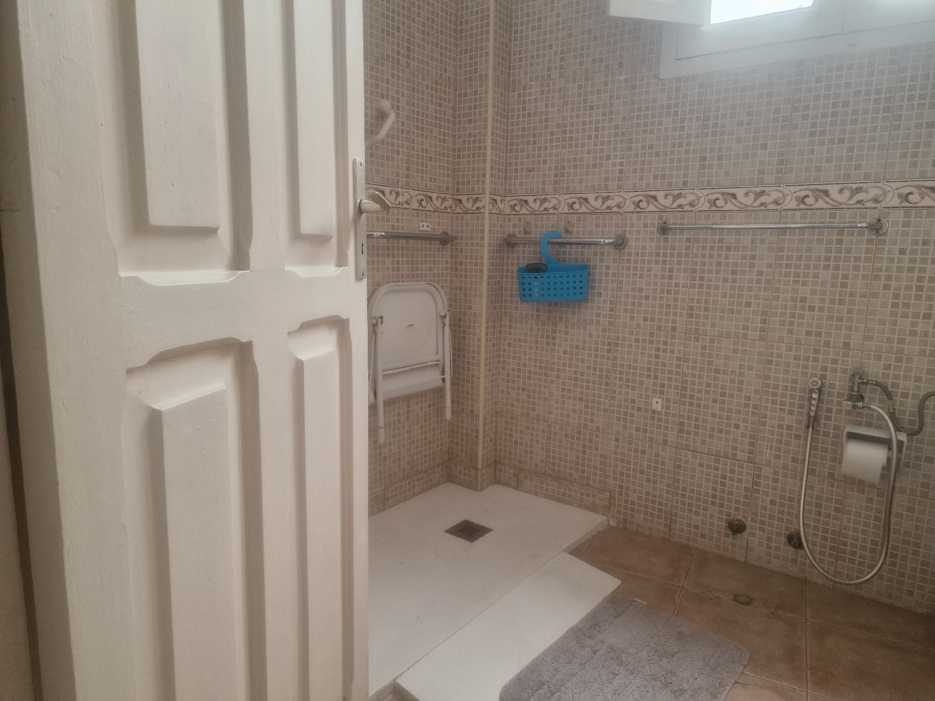 PISO ANTIGUO A 30 METROS DE PLAZA WEYLER