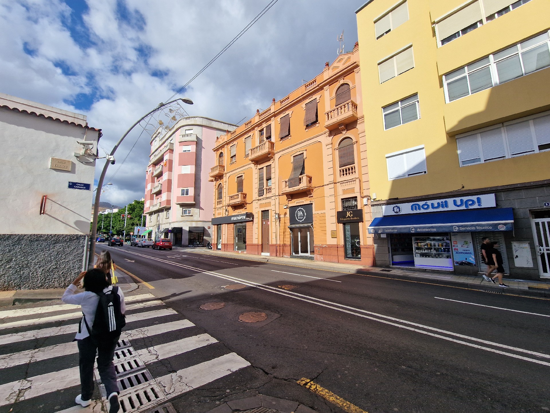 PISO ANTIGUO A 30 METROS DE PLAZA WEYLER