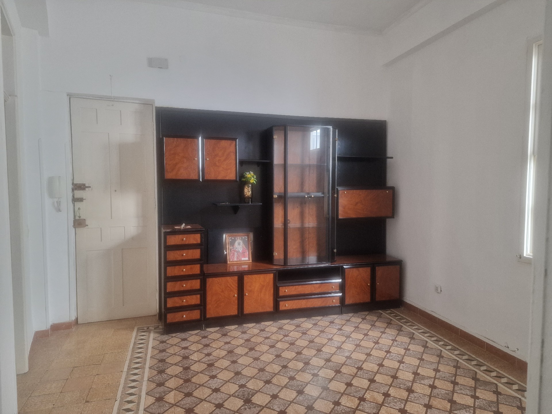 PISO ANTIGUO A 30 METROS DE PLAZA WEYLER